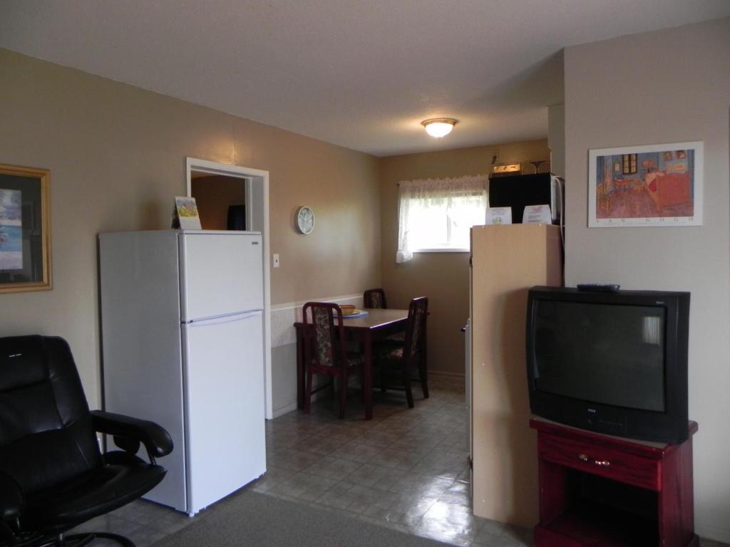 Destiny Beach Resort Osoyoos Rum bild
