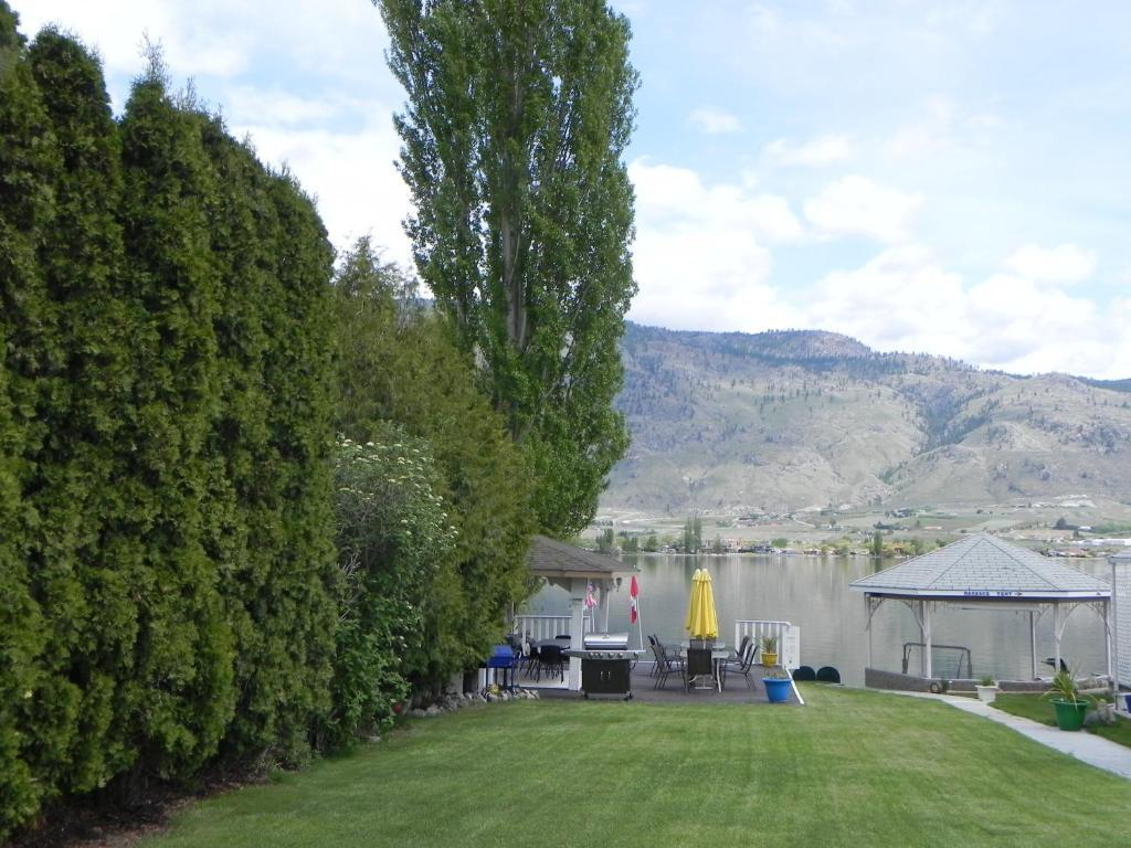 Destiny Beach Resort Osoyoos Rum bild