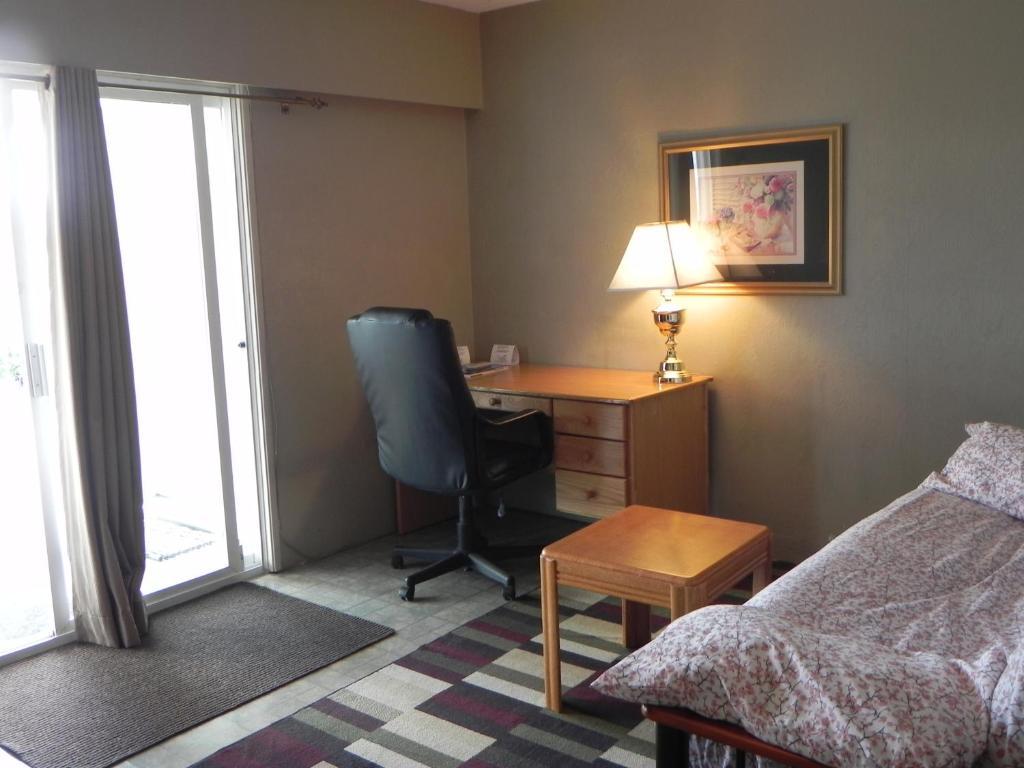 Destiny Beach Resort Osoyoos Rum bild