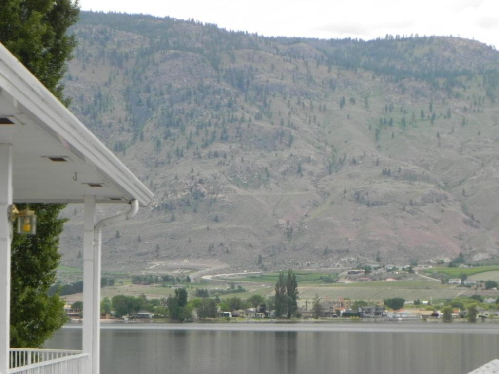 Destiny Beach Resort Osoyoos Rum bild