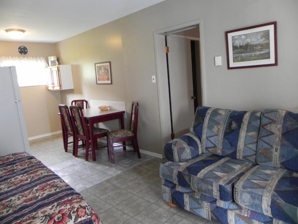 Destiny Beach Resort Osoyoos Rum bild