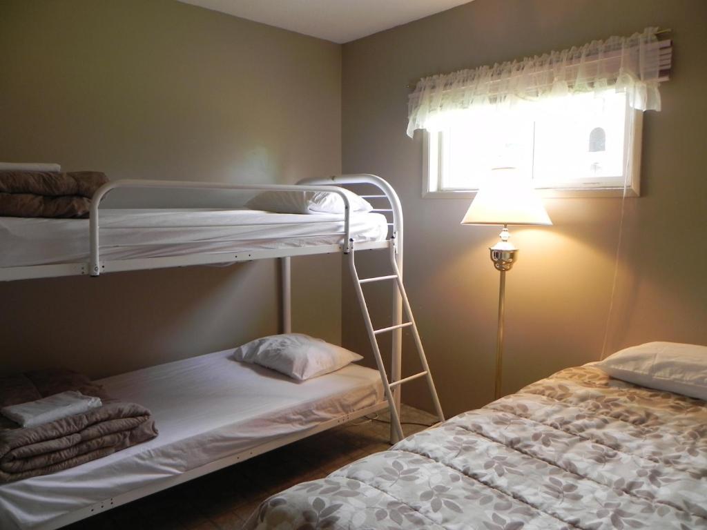 Destiny Beach Resort Osoyoos Rum bild